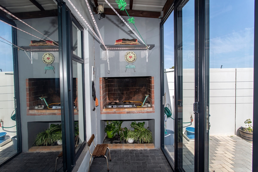 To Let 3 Bedroom Property for Rent in Zonnendal Western Cape